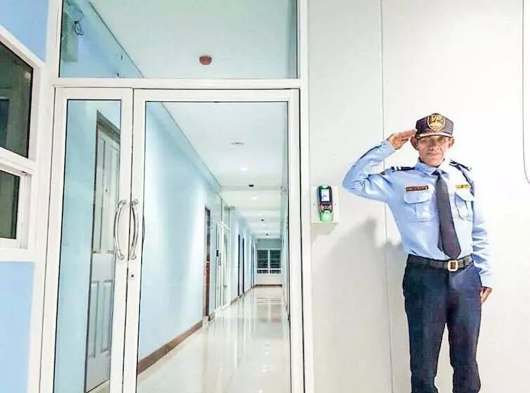 The Rich Ratchapruek Hotel & Residence