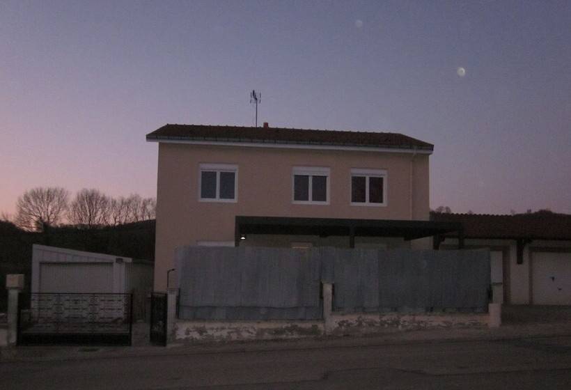 Пансион Chambres Dans Maison De Vacances Avec Spa Extérieur