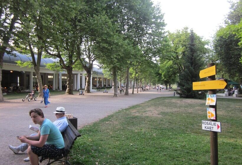 Пансион Chambres Dans Maison De Vacances Avec Spa Extérieur