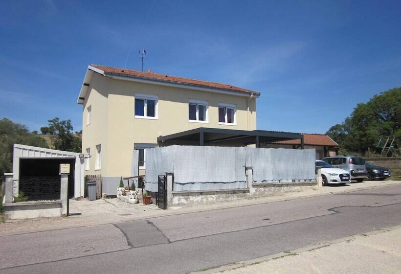 Пансион Chambres Dans Maison De Vacances Avec Spa Extérieur