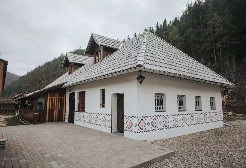 Majatalo Gospodaria Lui Nea Ion