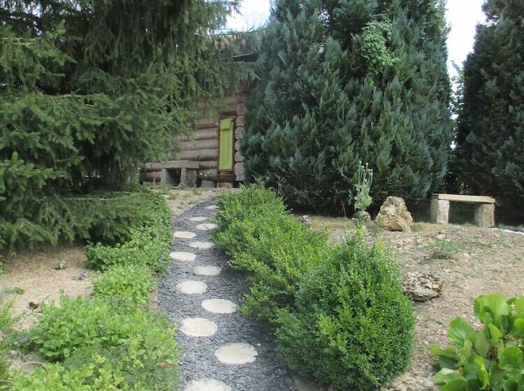 بنسيون La Colline Aux Fustes