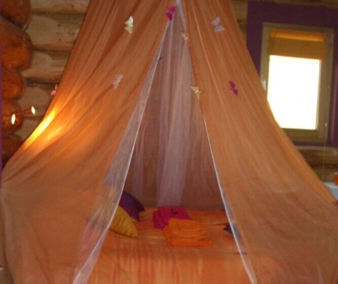 بنسيون La Colline Aux Fustes