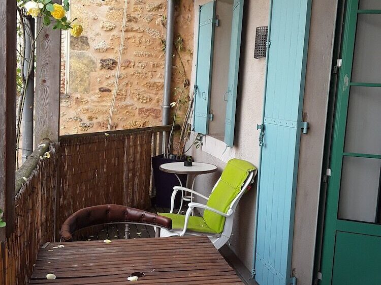 פנסיון Madelon Iv