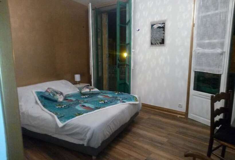 פנסיון Madelon Iv