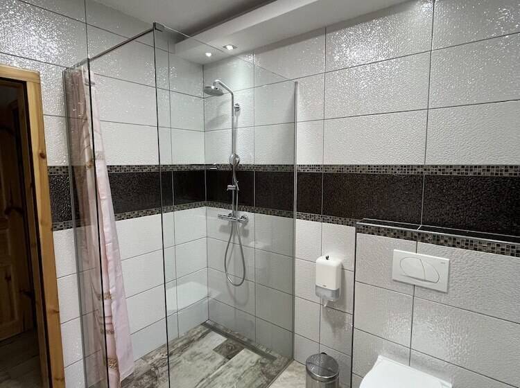 بنسيون Rustic Inn River