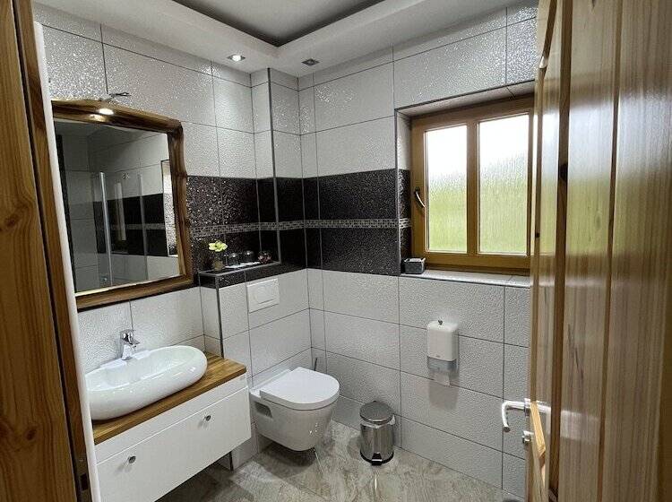 بنسيون Rustic Inn River