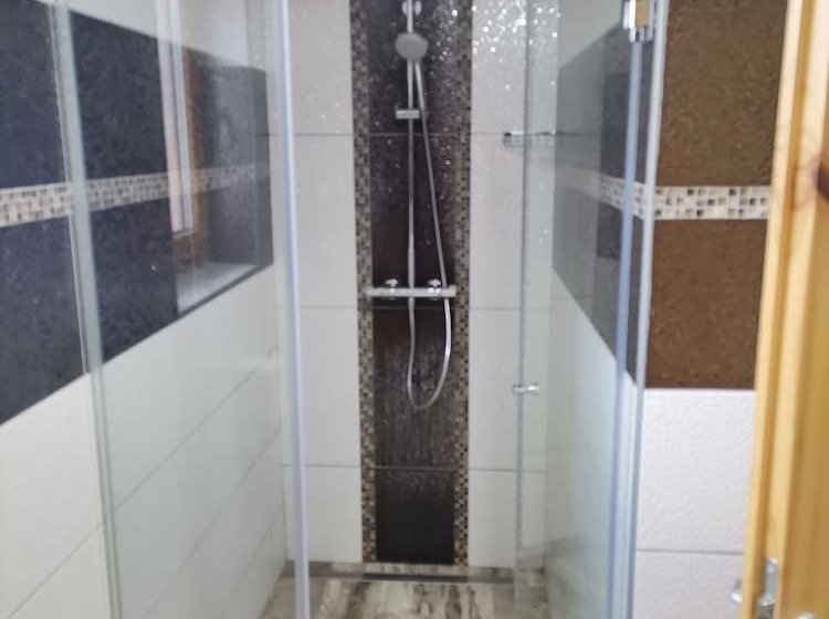 بنسيون Rustic Inn River