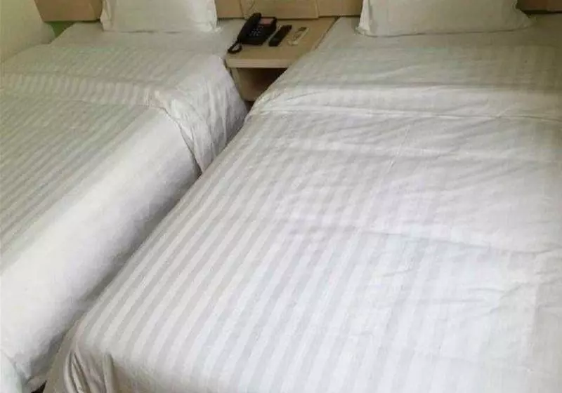 Hotelli 7 Days Inn Yangshuo Bus Termiinal Station Branch