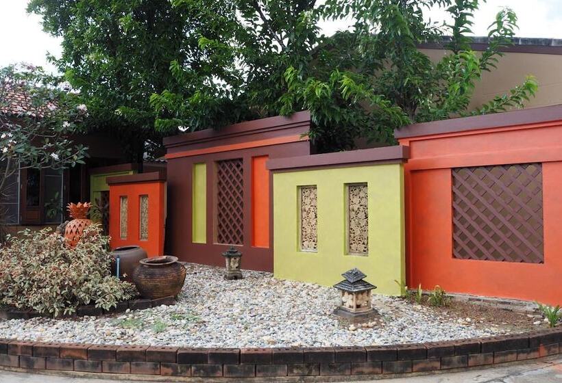 Пансион Maihom Resort 304