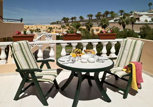 Paradise Court Apart