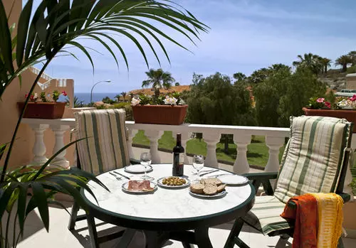 Paradise Court Apart