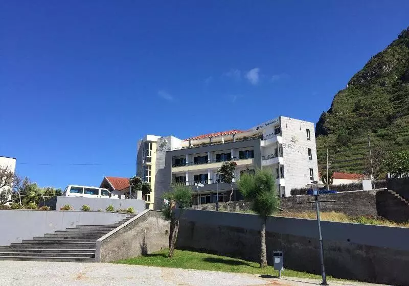 ホテル Euro Moniz