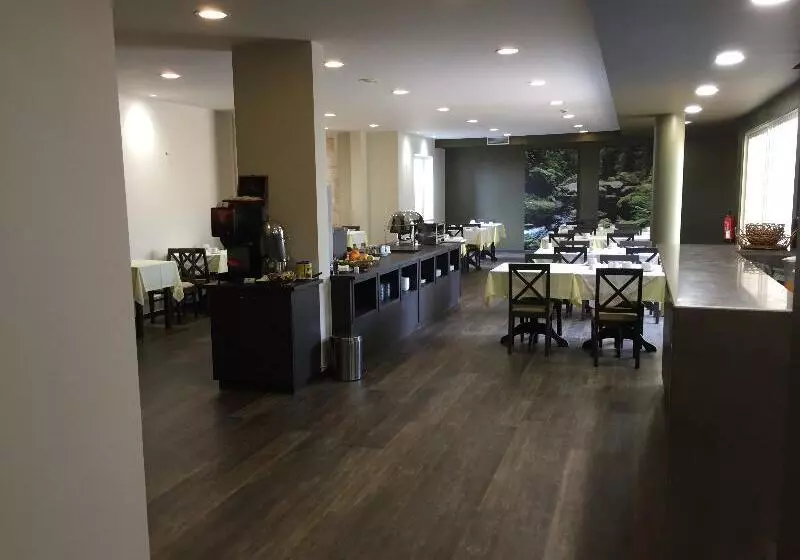 ホテル Euro Moniz