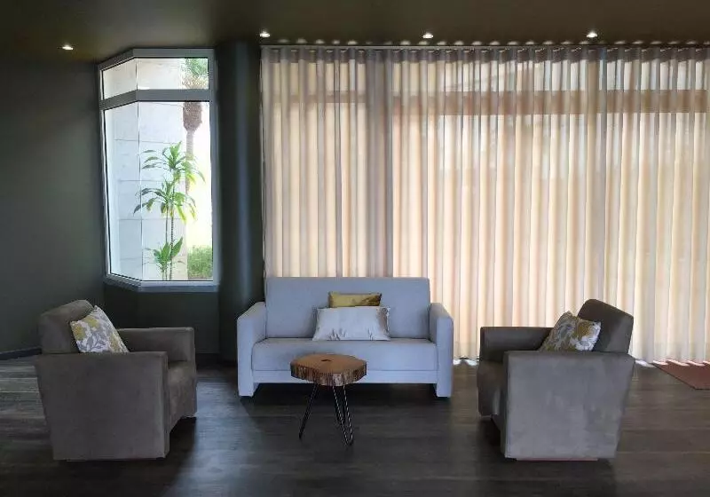 ホテル Euro Moniz