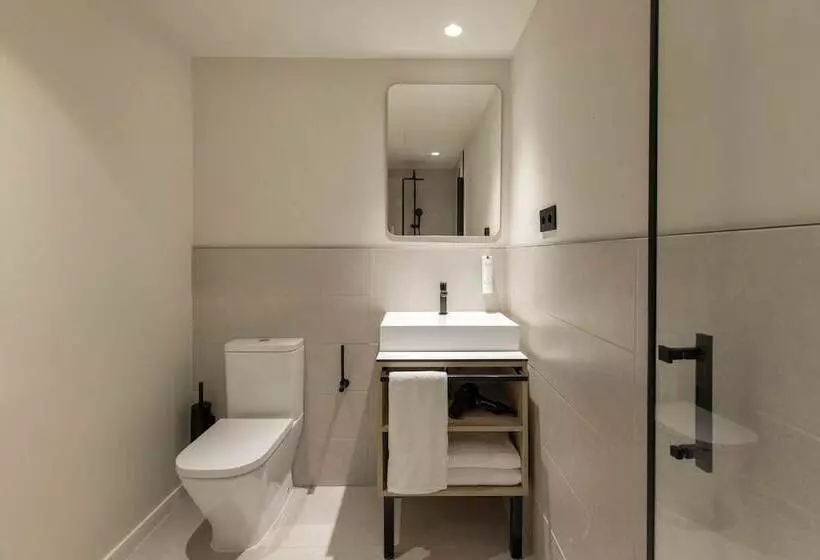 هتل Líbere Barcelona Sant Antoni