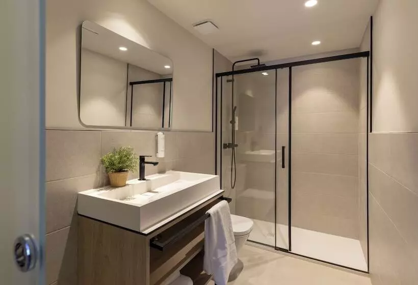 هتل Líbere Barcelona Sant Antoni