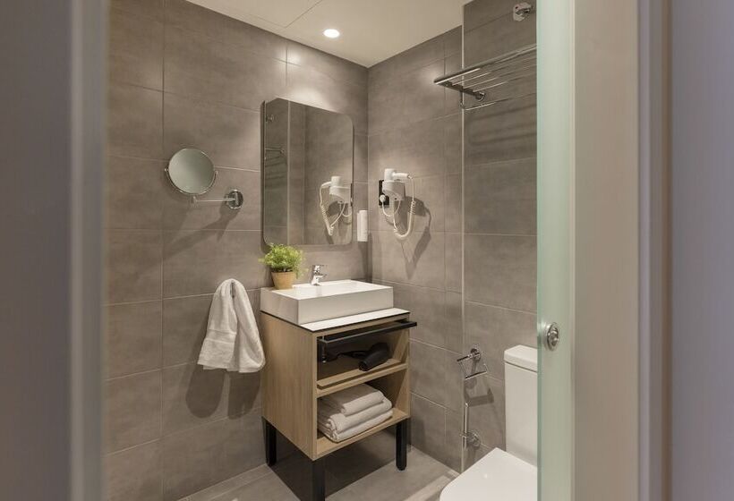 هتل Líbere Barcelona Sant Antoni