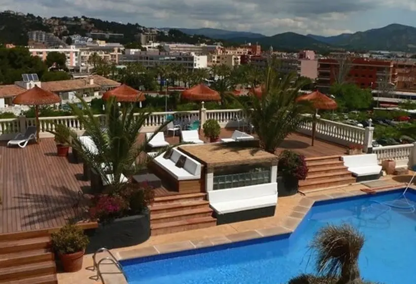 هتل Navia Santa Ponsa - Adults Only