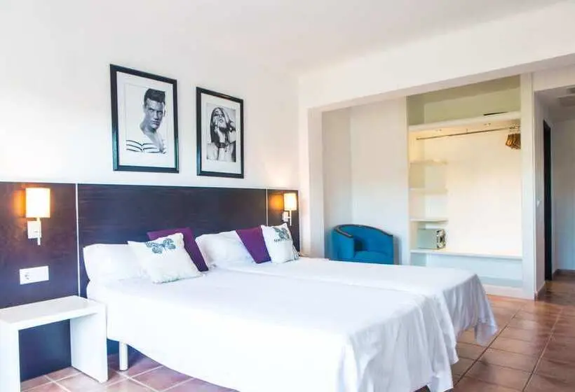 هتل Navia Santa Ponsa - Adults Only