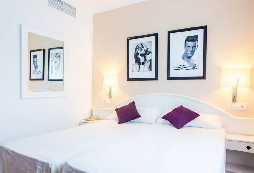 هتل Navia Santa Ponsa - Adults Only