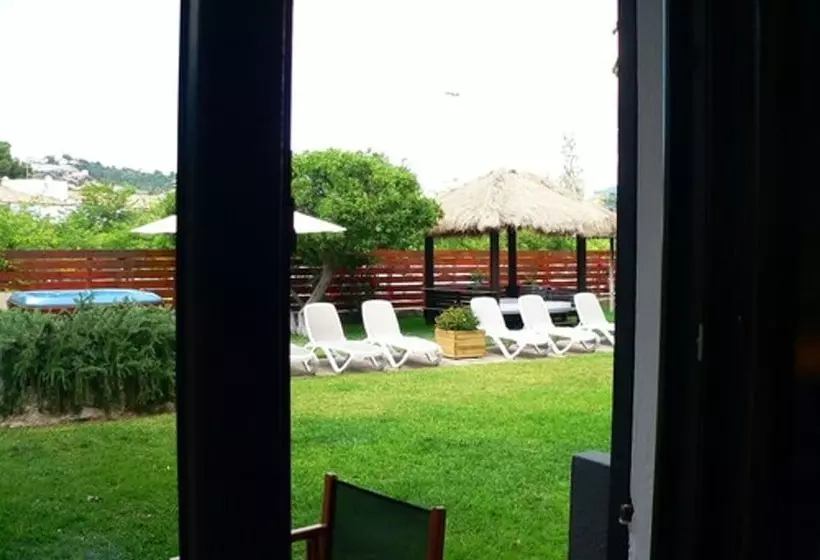 هتل Navia Santa Ponsa - Adults Only