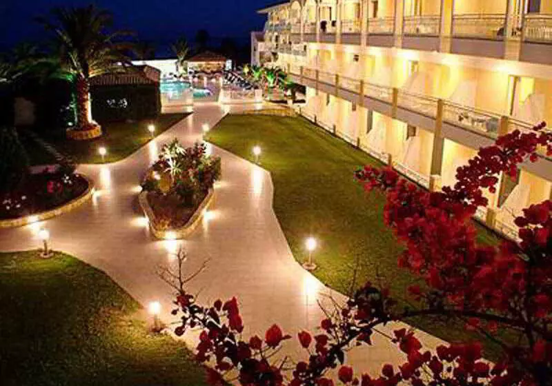 هتل Poseidon Beach