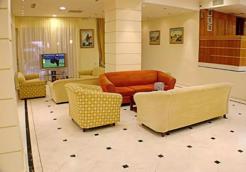 هتل Poseidon Beach