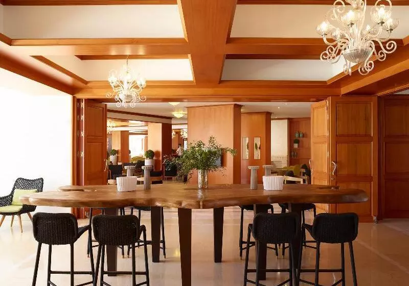 Отель Serita Beach