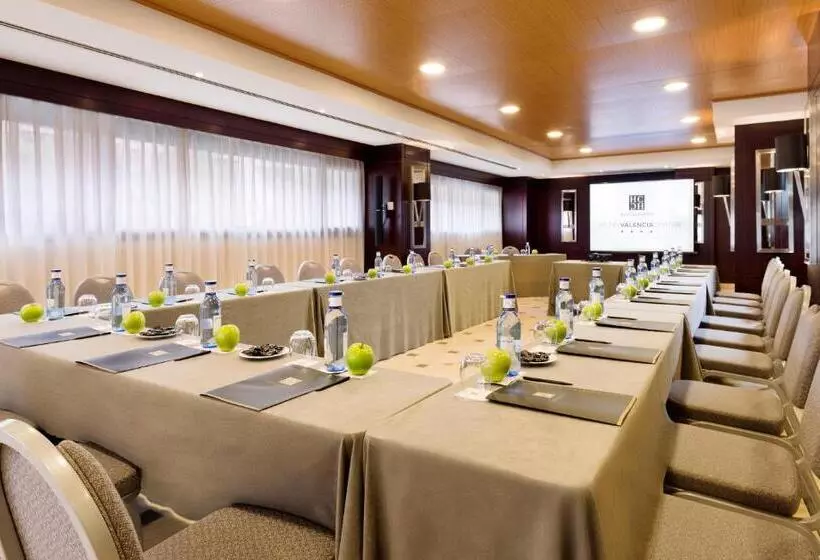 فندق Valencia Center