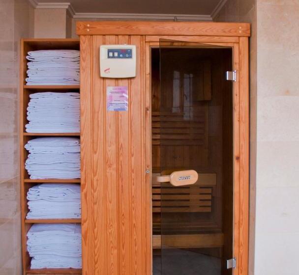 هتل Valencia Center