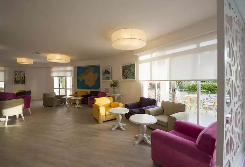 فندق Venecia Paguera