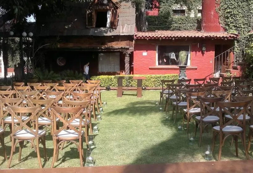 Villa San Jose Hotel & Suites