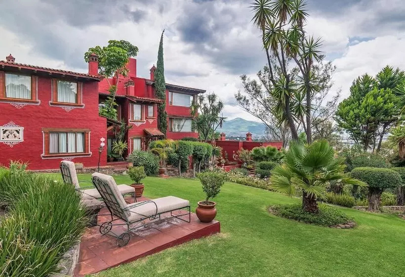 Villa San Jose Hotel & Suites