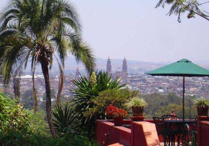 Villa San Jose Hotel & Suites