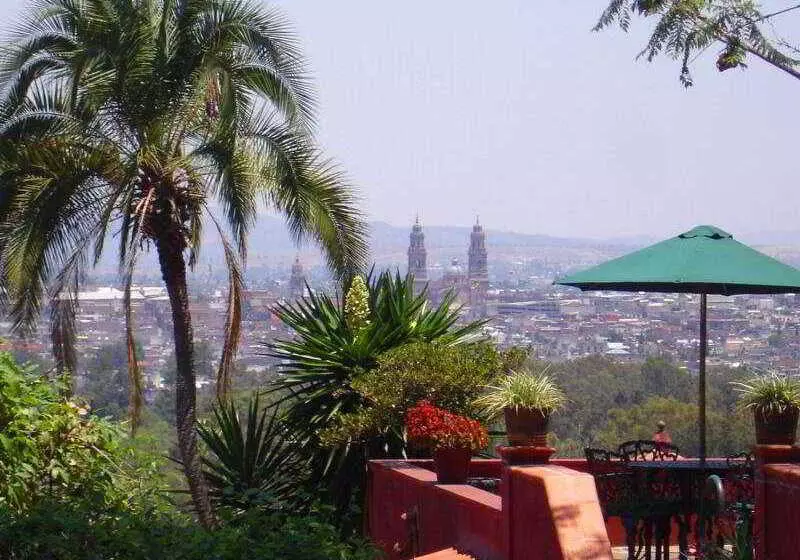 Villa San Jose Hotel & Suites