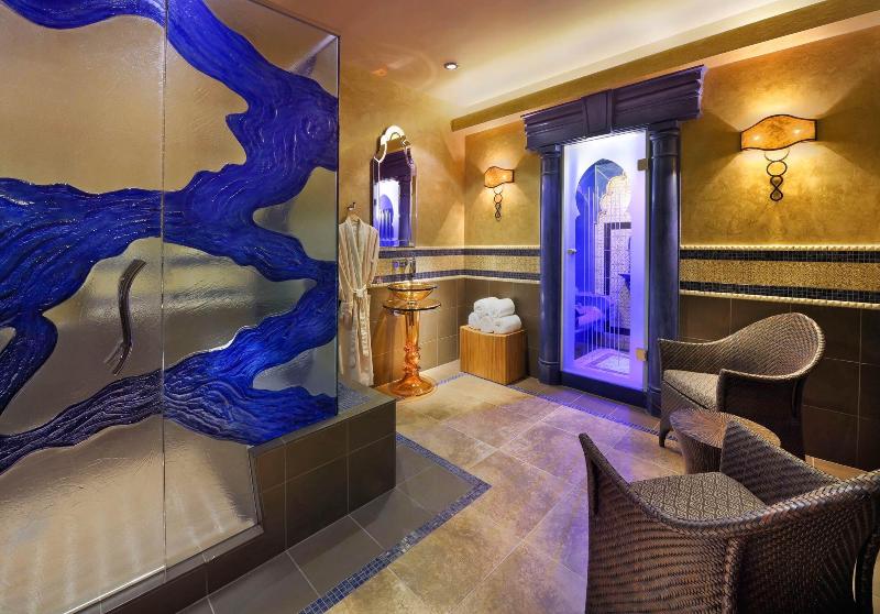 هتل Atlantis Casino Resort Spa