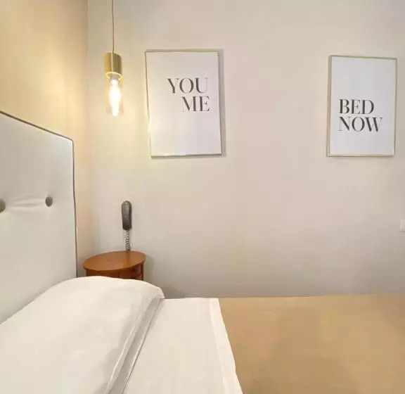 هتل Europeo Napoli