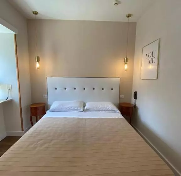 هتل Europeo Napoli