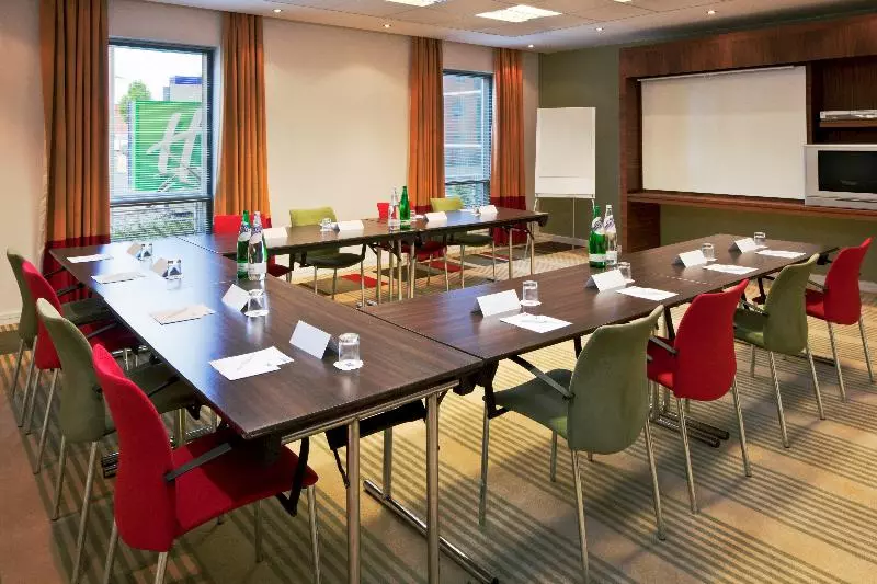 فندق Holiday Inn Express Stevenage, An Ihg