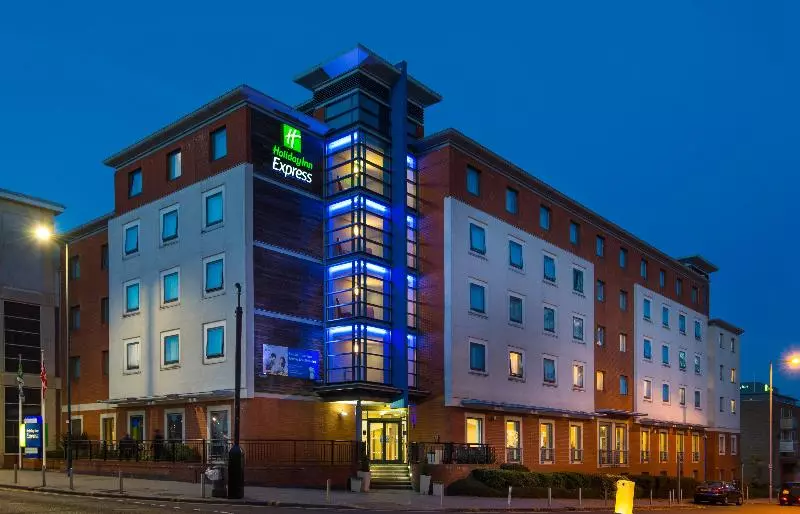 فندق Holiday Inn Express Stevenage, An Ihg