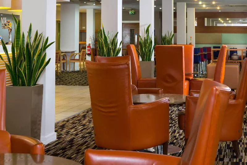 فندق Holiday Inn Express Stevenage, An Ihg