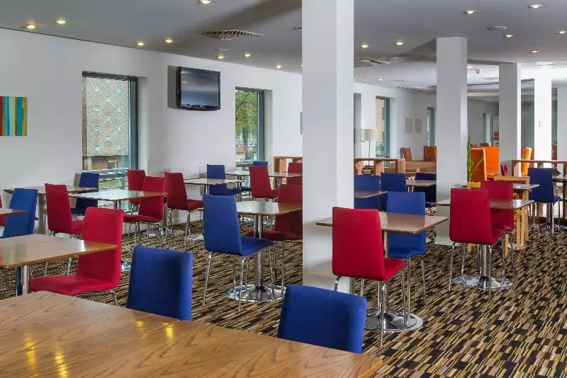 فندق Holiday Inn Express Stevenage, An Ihg