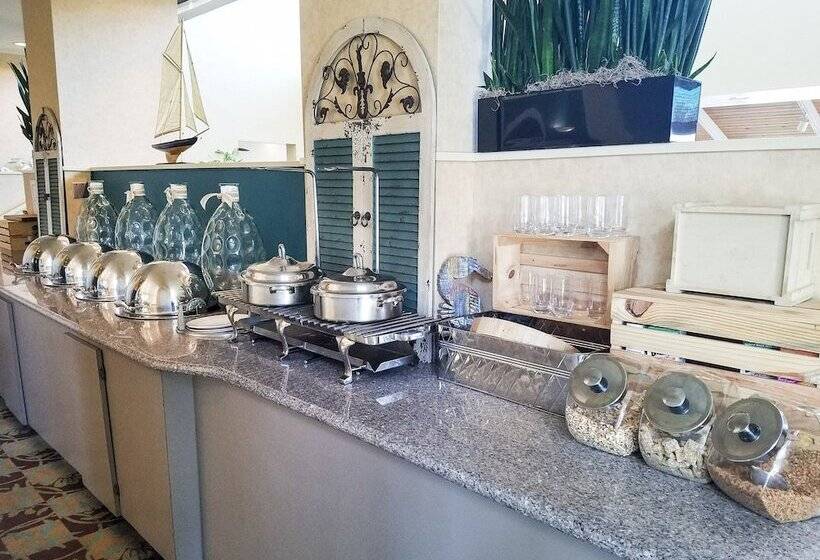 هتل Omni Corpus Christi