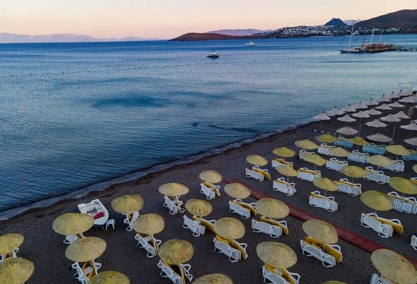 هتل Petunya Beach Resort