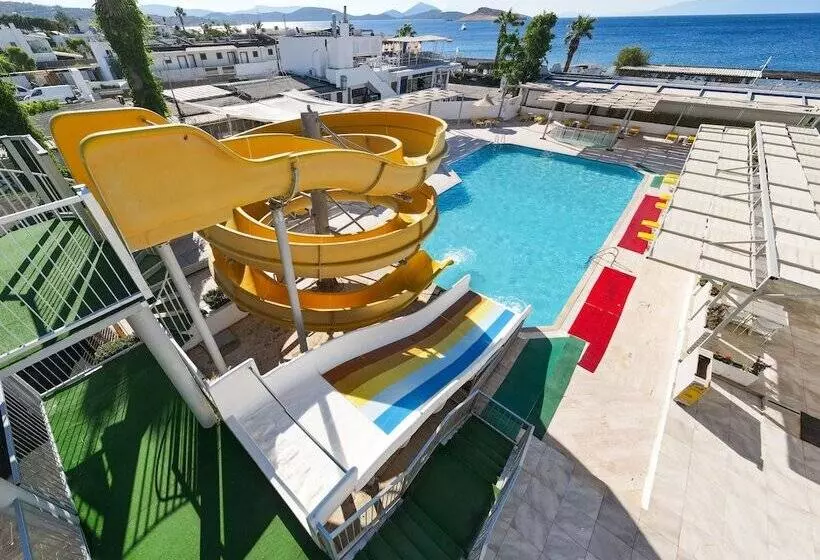 酒店 Petunya Beach Resort