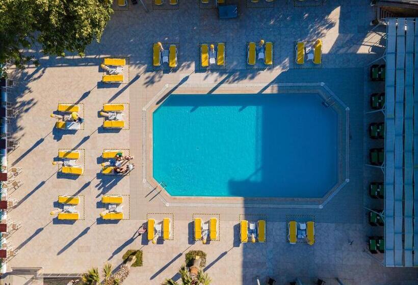 هتل Petunya Beach Resort