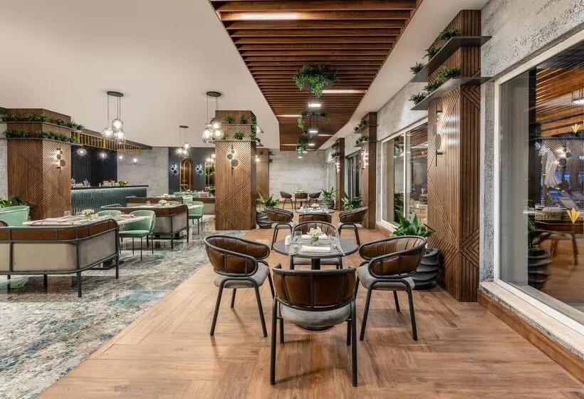 ホテル Rixos Premium Tekirova, The Land of Legends Access