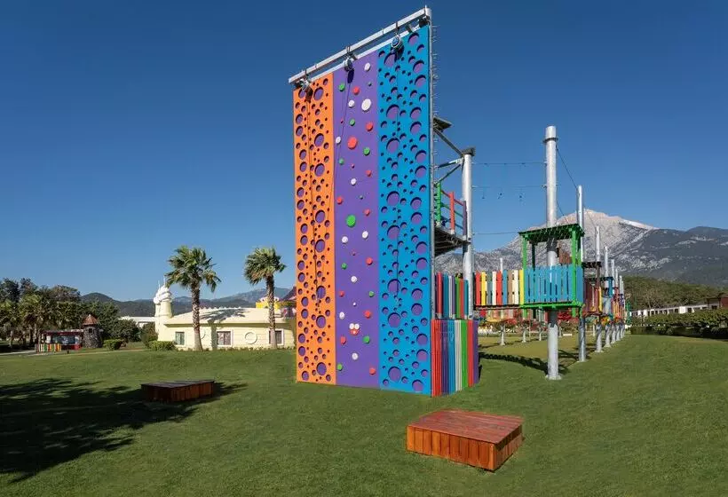 ホテル Rixos Premium Tekirova, The Land of Legends Access