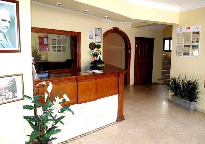 בית מלון כפרי Rosy Suites